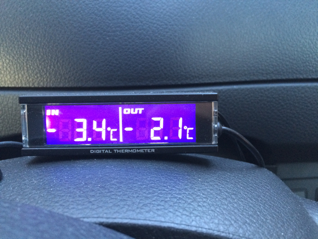 セレナの車外温度計と後付車内温度計で氷点下表示となりました 日産セレナc26 後期 の情報あれこれブログ